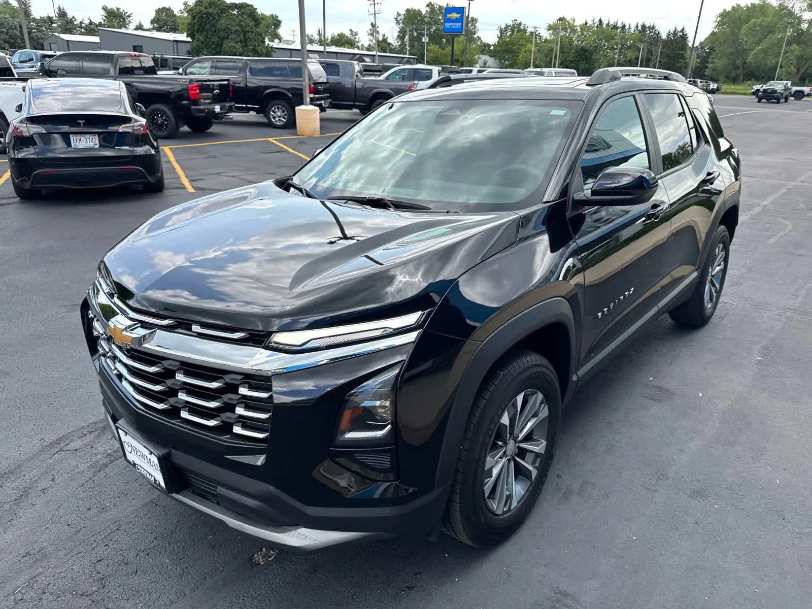 Used 2025 Mosaic Black Metallic Chevrolet LT image 11