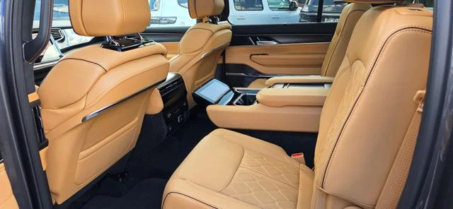 New 2026 Gray Jeep Summit Reserve image 34
