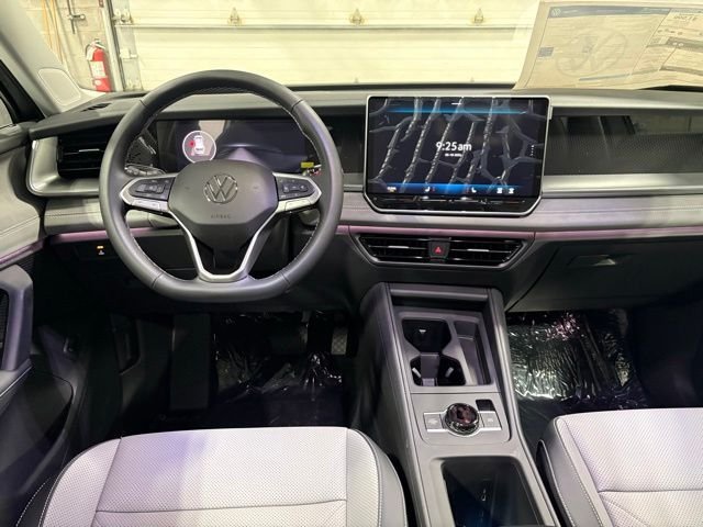 2026 Volkswagen Tiguan SE - Photo 13