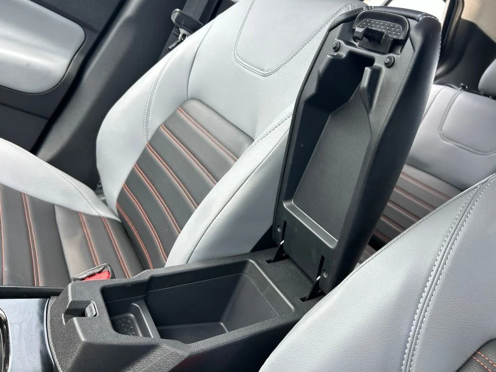 Used 2024 Boulder Gray Metallic Nissan SR image 37