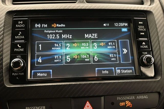Used 2024 Red Mitsubishi 2.0 ES image 13