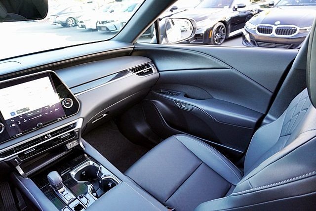 Used 2024 White Lexus 350 image 22