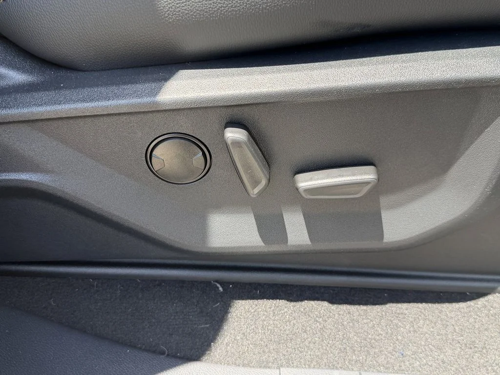 New 2026 Carbonized Gray Metallic Ford F-350® Lariat® image 12