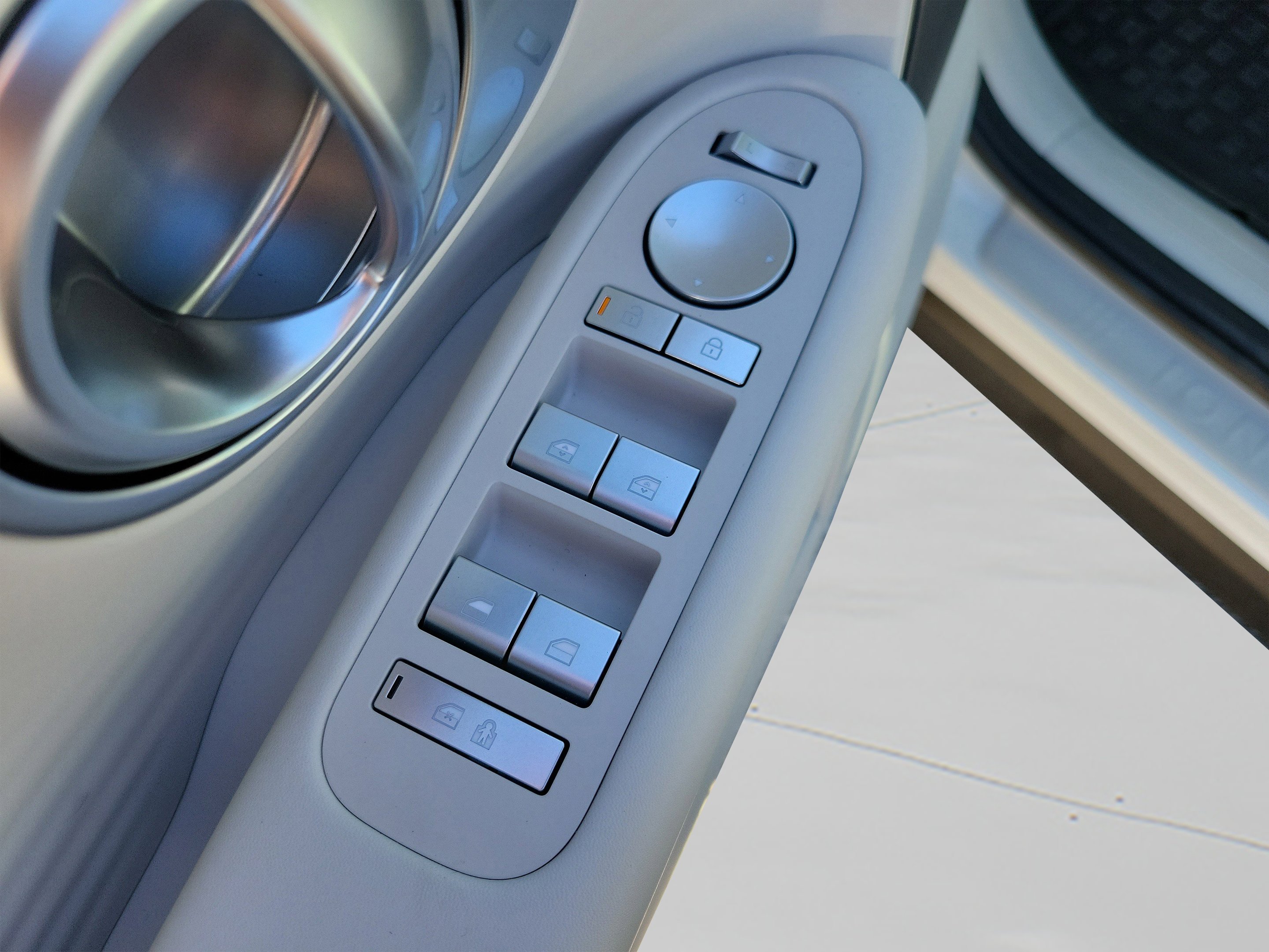2026 Hyundai IONIQ 9 SE - Photo 14