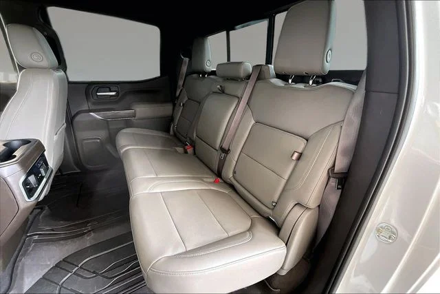 Used 2019 White Chevrolet LTZ image 19