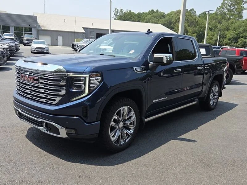 Used 2023 Pacific Blue Metallic GMC Denali image 3