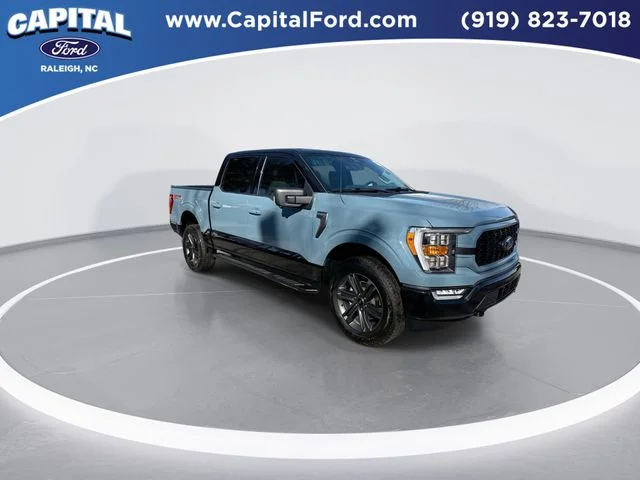 Used 2023  Ford XLT image 2