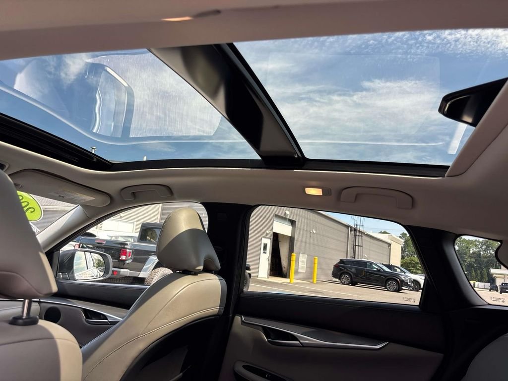 Certified Used 2023 Gray INFINITI LUXE image 12