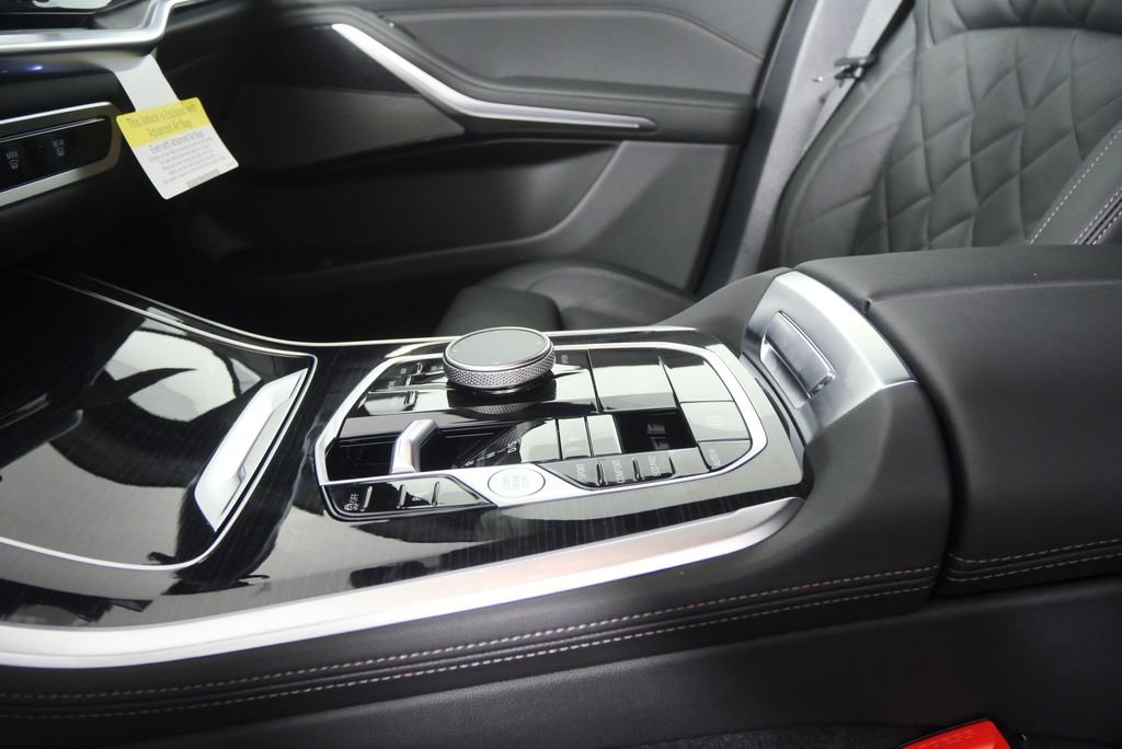 Used 2026 Brooklyn Grey Metallic BMW sDrive40i image 21