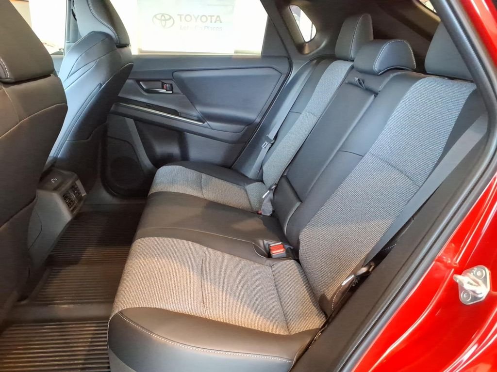 2026 Toyota bZ XLE - Photo 7