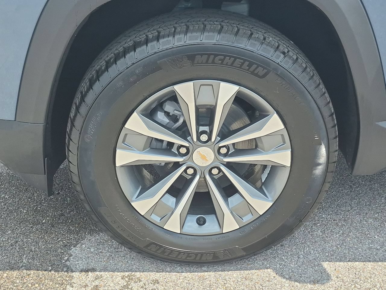 2027 Chevrolet Equinox LT - Photo 33