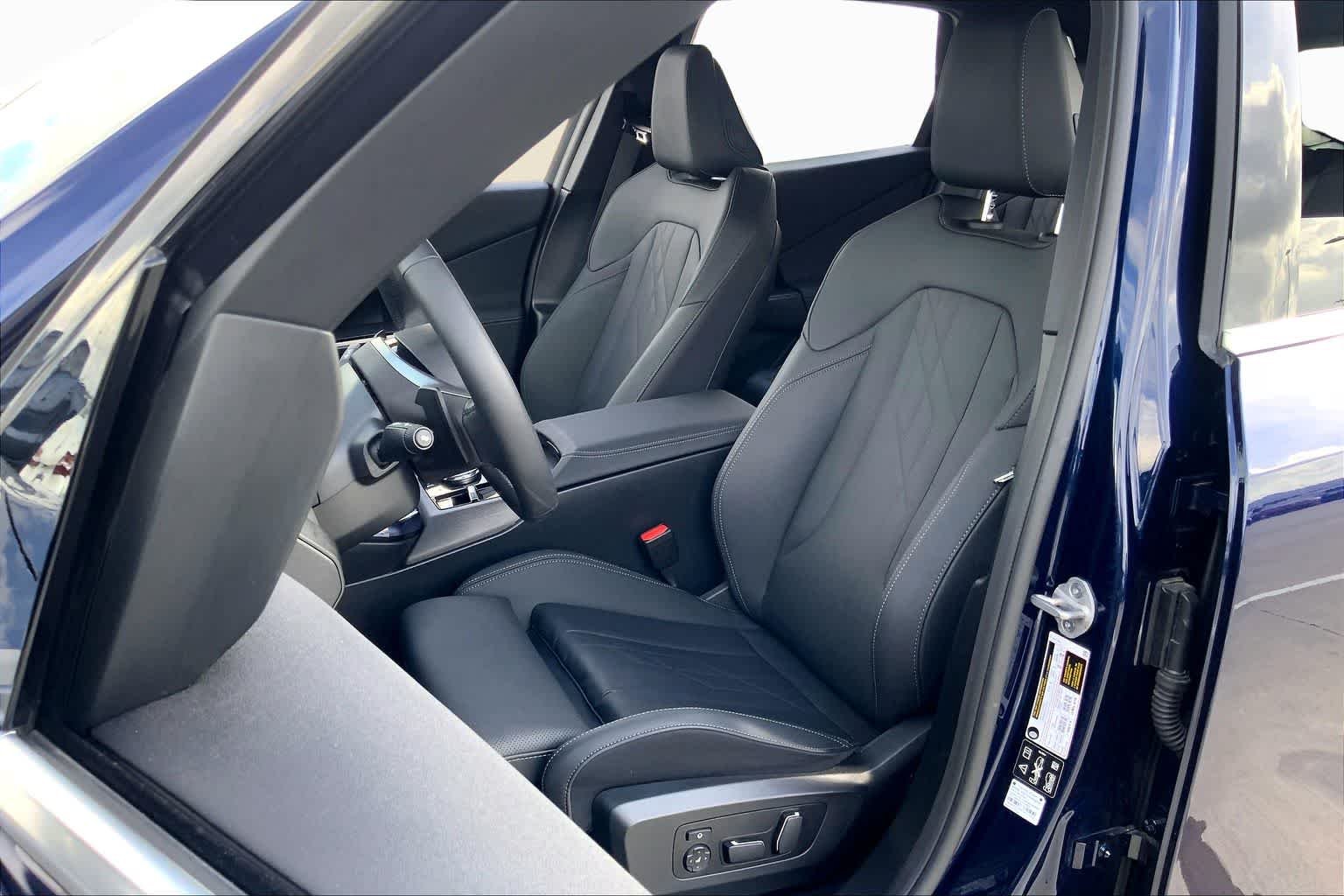 Used 2026 Tanzanite Blue II Metallic BMW 30 xDrive image 14