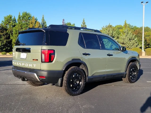 Used 2026 Ash Green Metallic Honda TrailSport Elite image 4