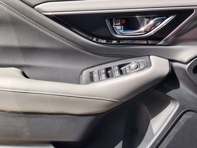 Used 2025 Gray Subaru Onyx Edition XT image 25