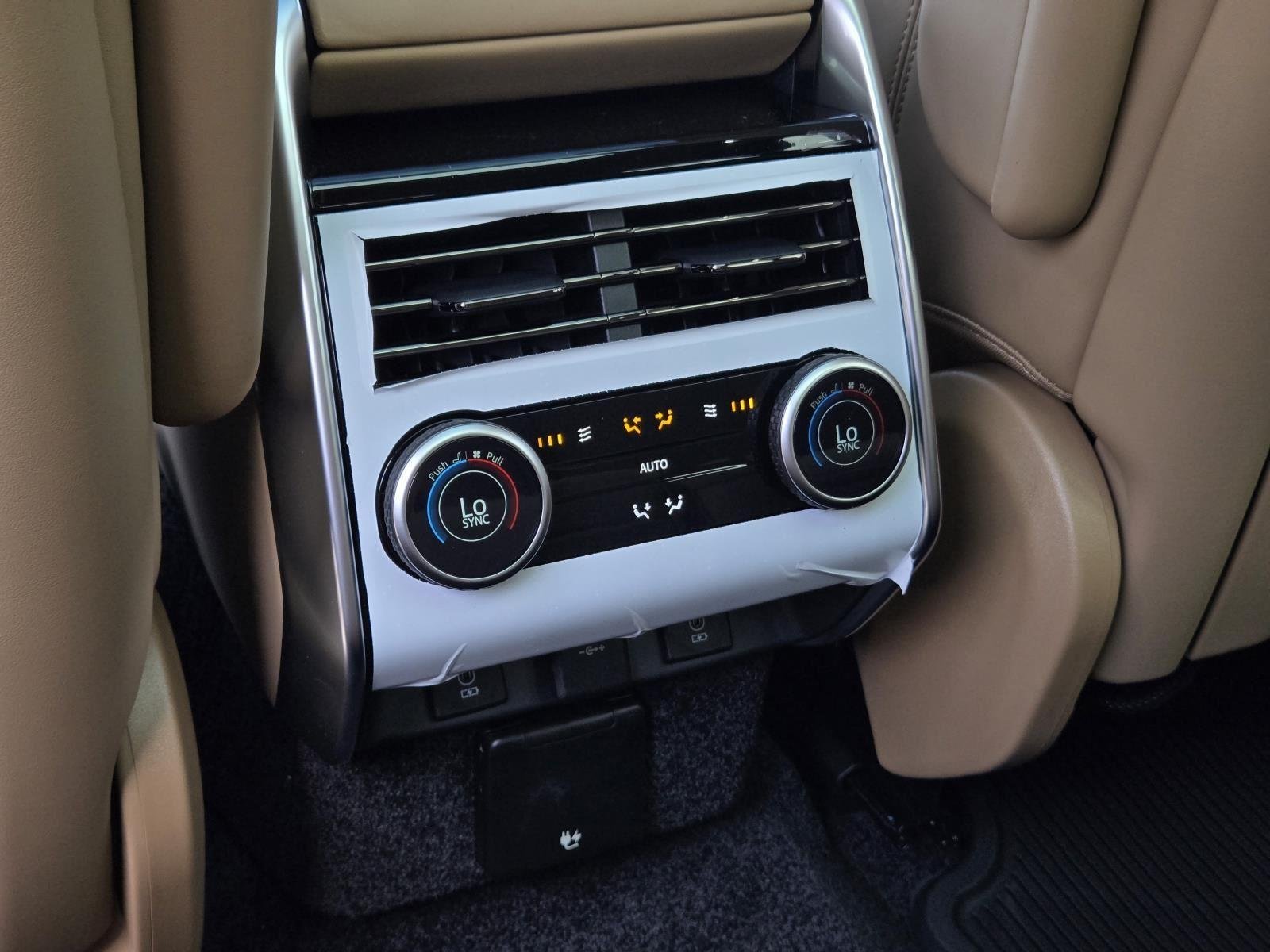 New 2026 Batumi Gold LAND ROVER SE PHEV image 34