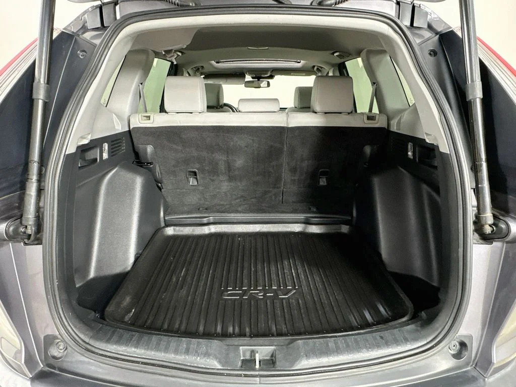Used 2018 Modern Steel Metallic Honda EX-L image 30