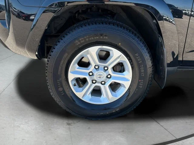 Used 2019 Black Toyota SR5 image 30
