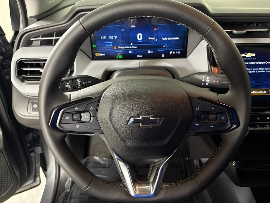 New 2027 Sterling Grey Metallic Chevrolet LT image 22