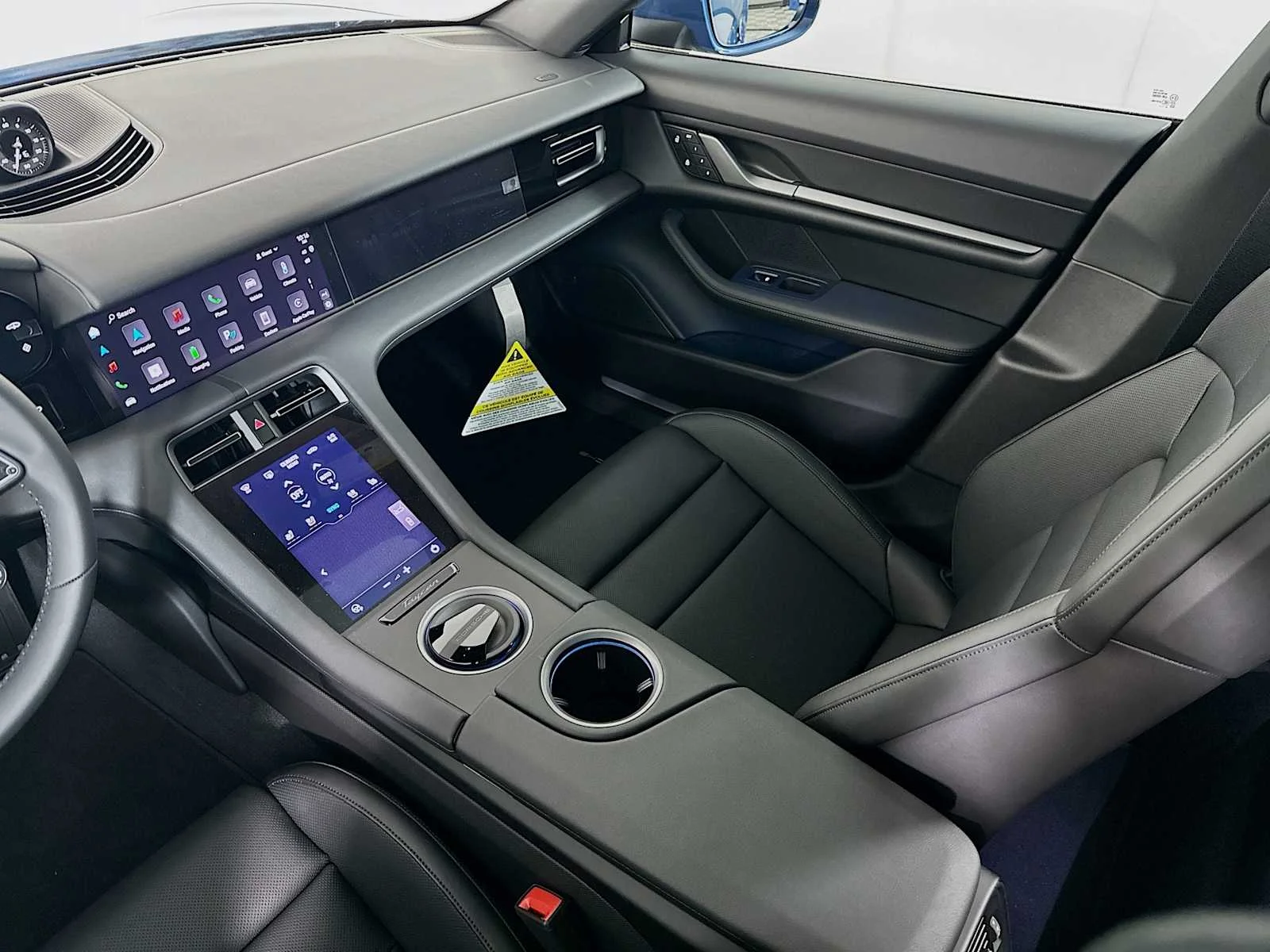 2025 Porsche Taycan Base - Photo 24