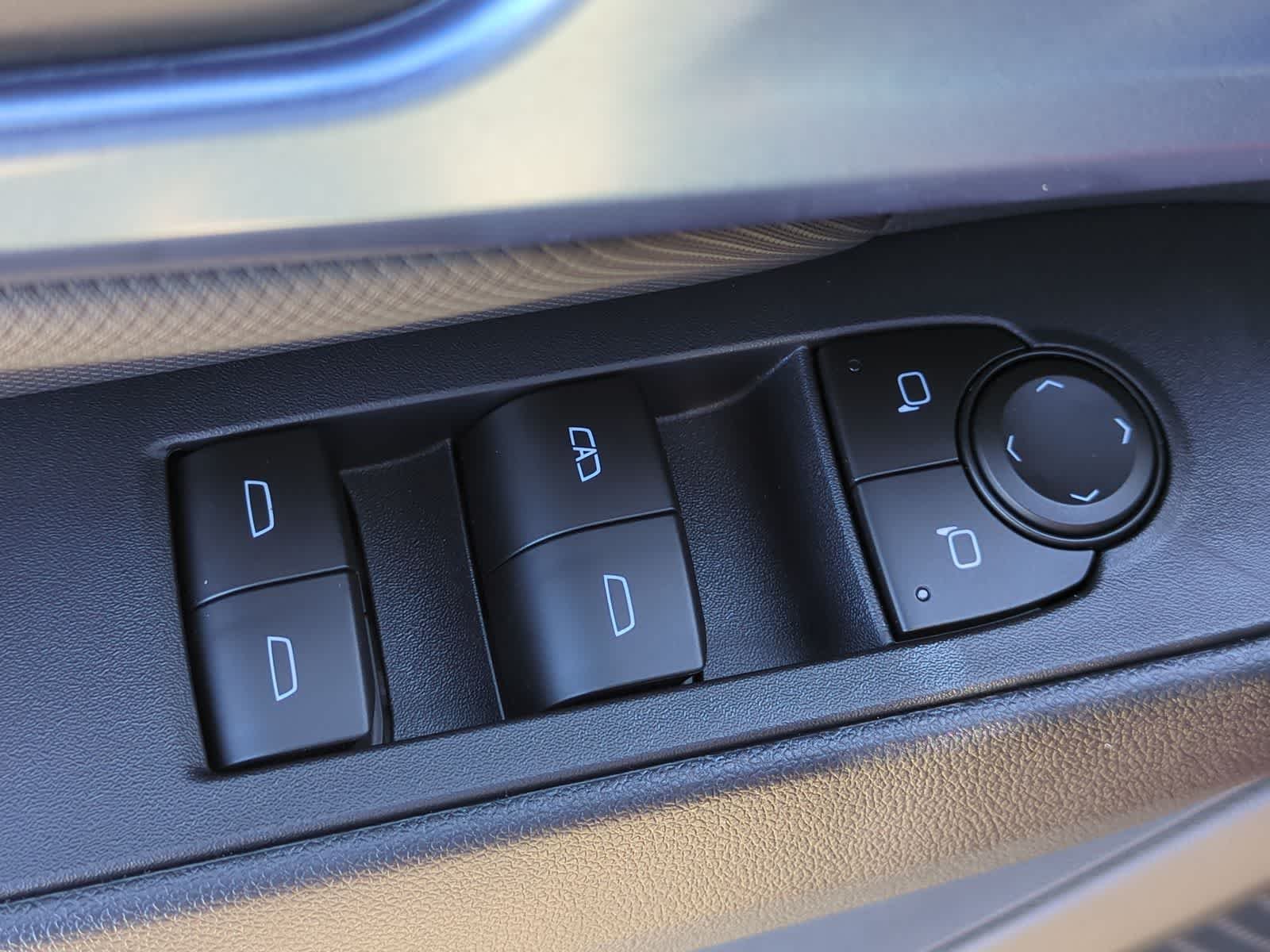 2026 Chevrolet Equinox EV 2LT - Photo 11