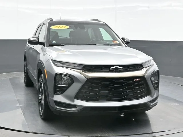 Used 2023 Gray Chevrolet RS image 6