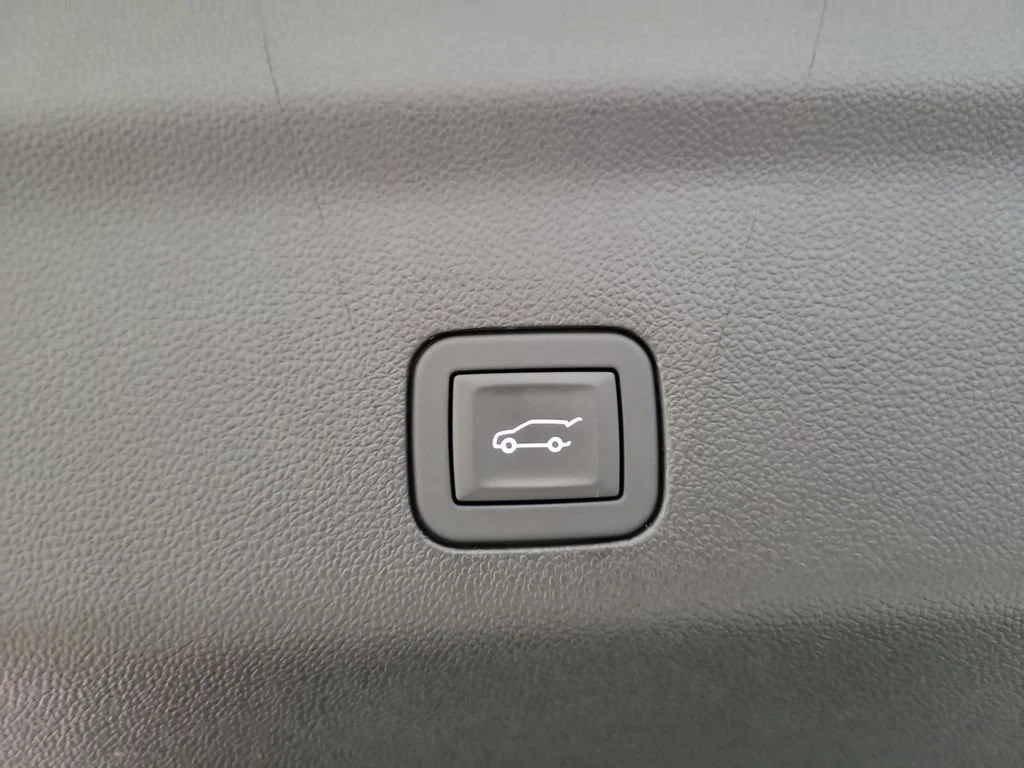 2025 Chevrolet Tahoe High Country - Photo 25