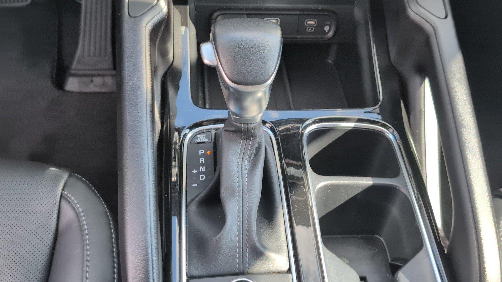 Used 2025 Everlasting Silver Kia S image 26