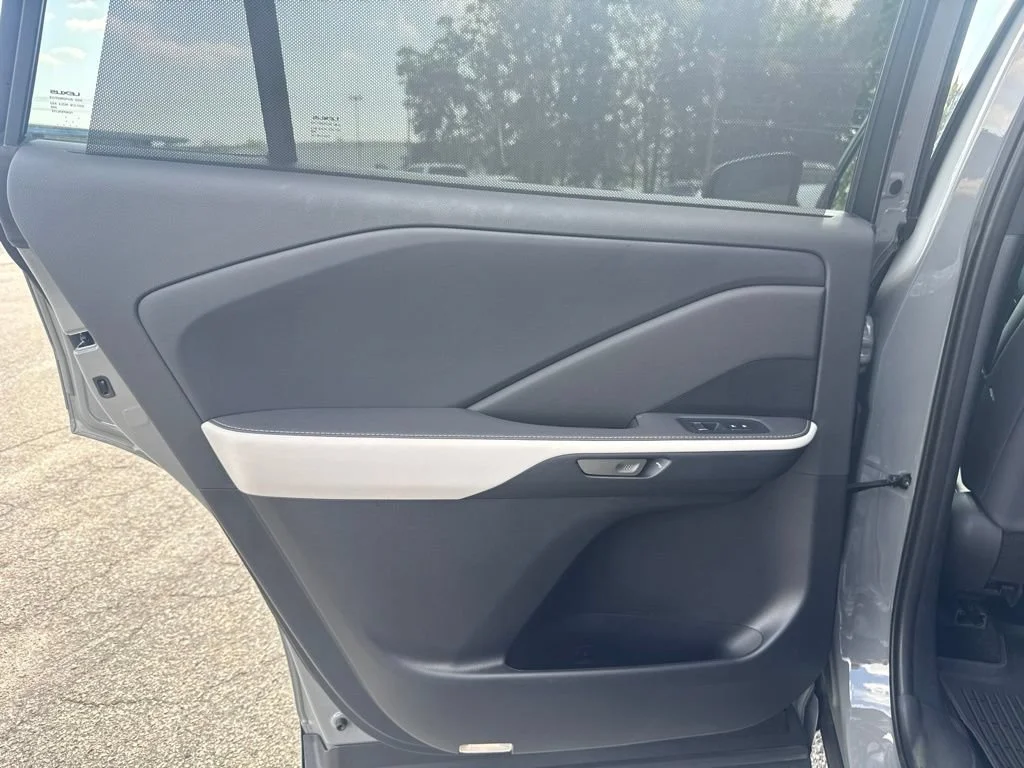 Used 2025  Lexus TX 500h F SPORT Premium image 28