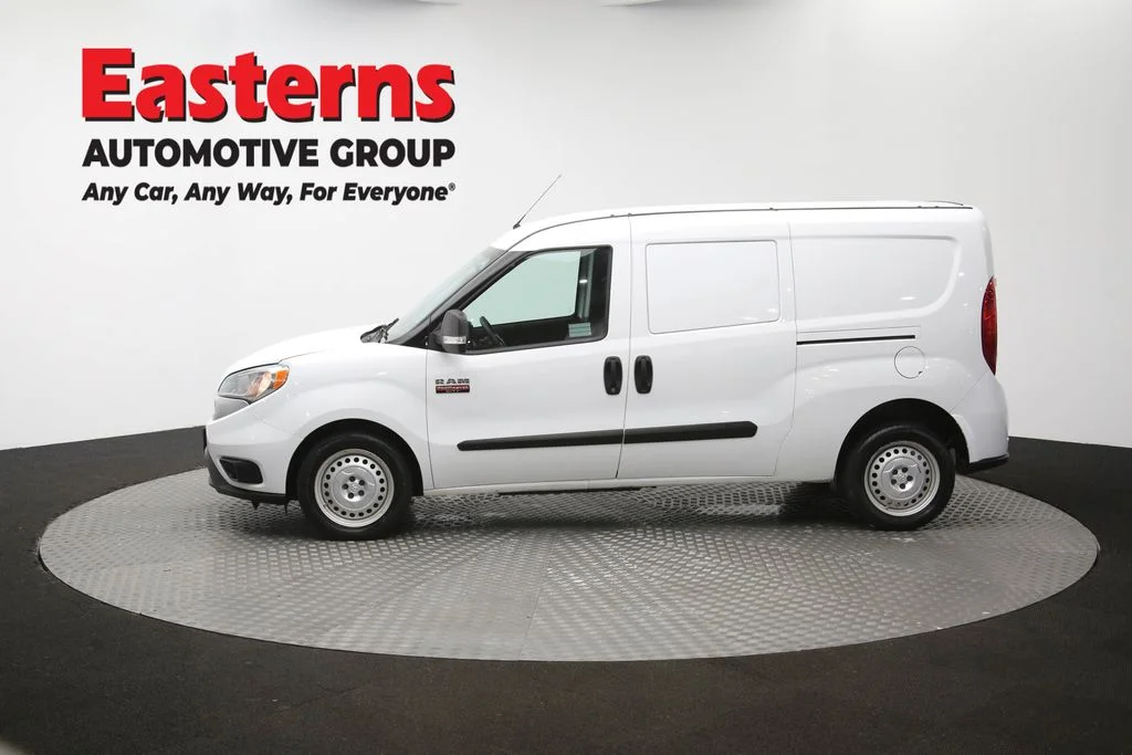 Used 2022 White Ram Base image 57