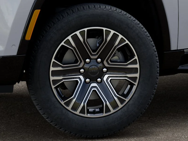 New 2026 Bright White Clear-Coat Exterior Paint Jeep  image 35