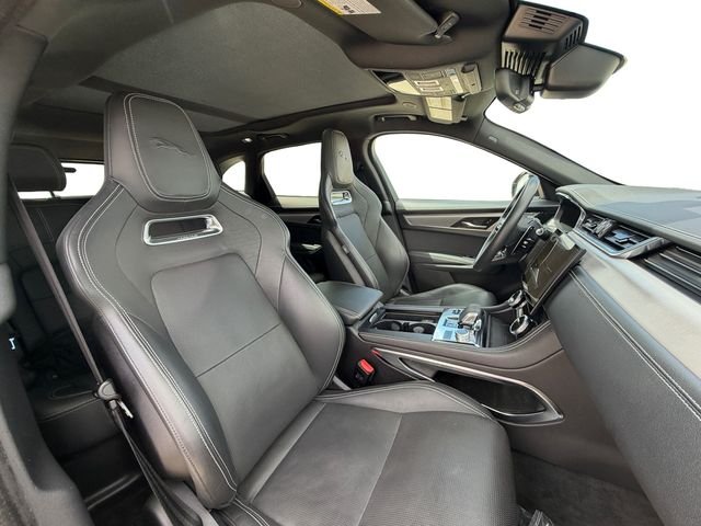 2024 Jaguar F-PACE R-Dynamic S - Photo 16