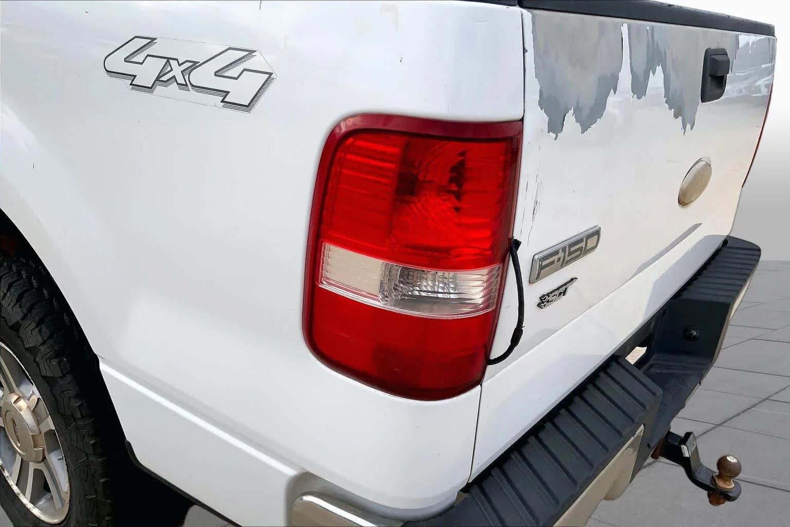 Used 2007 White Sand Tri-Coat Metallic Ford XLT image 26