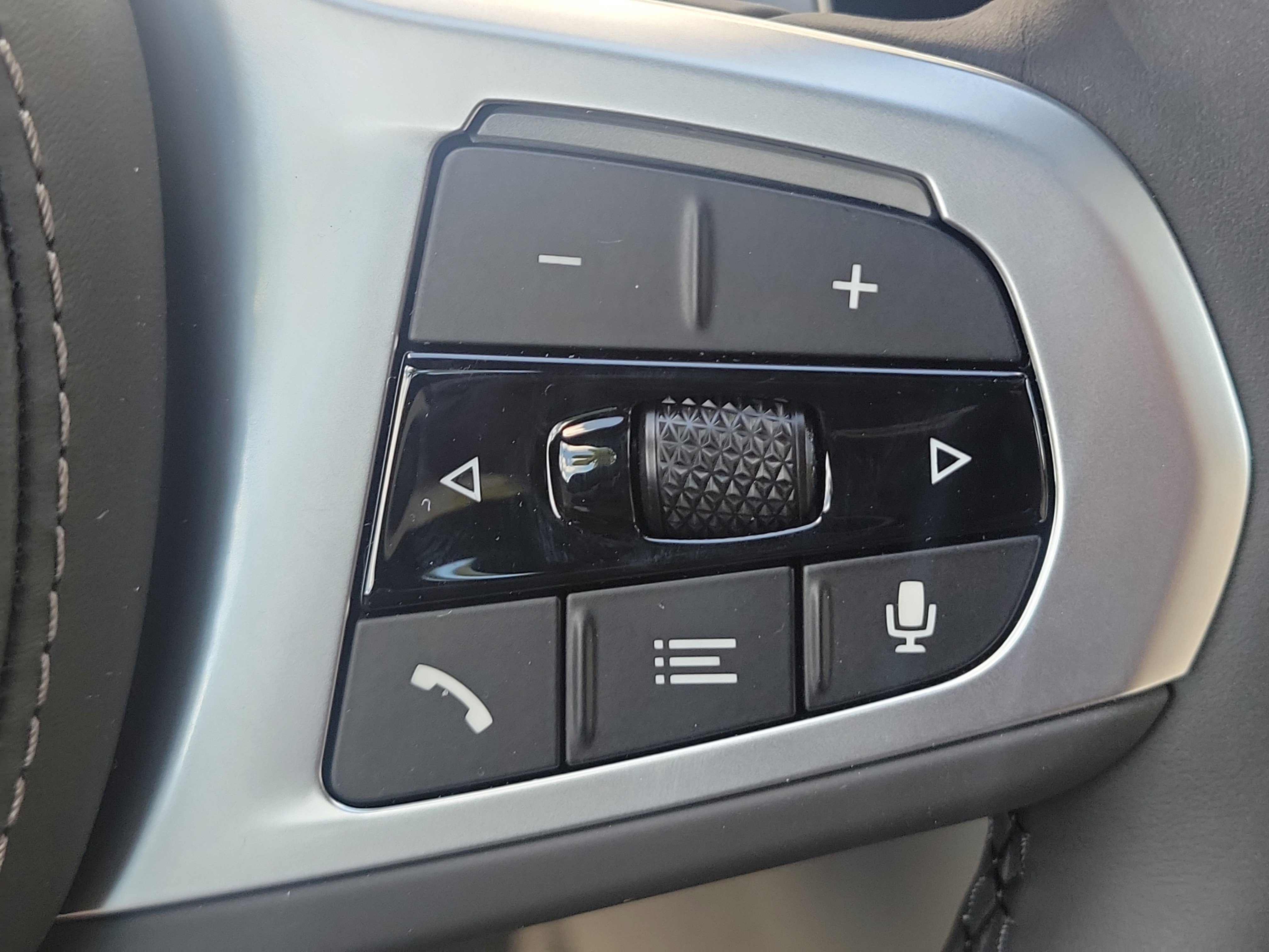 2026 BMW 8 Series 840i - Photo 26