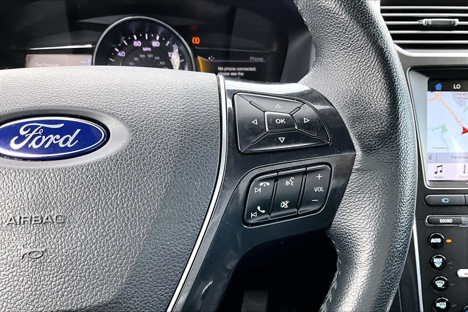 Used 2018 Ingot Silver Metallic Ford Limited image 25