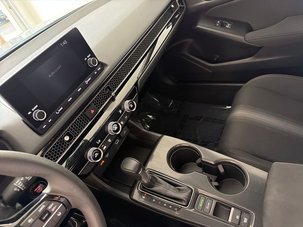 Used 2024  Honda LX image 16