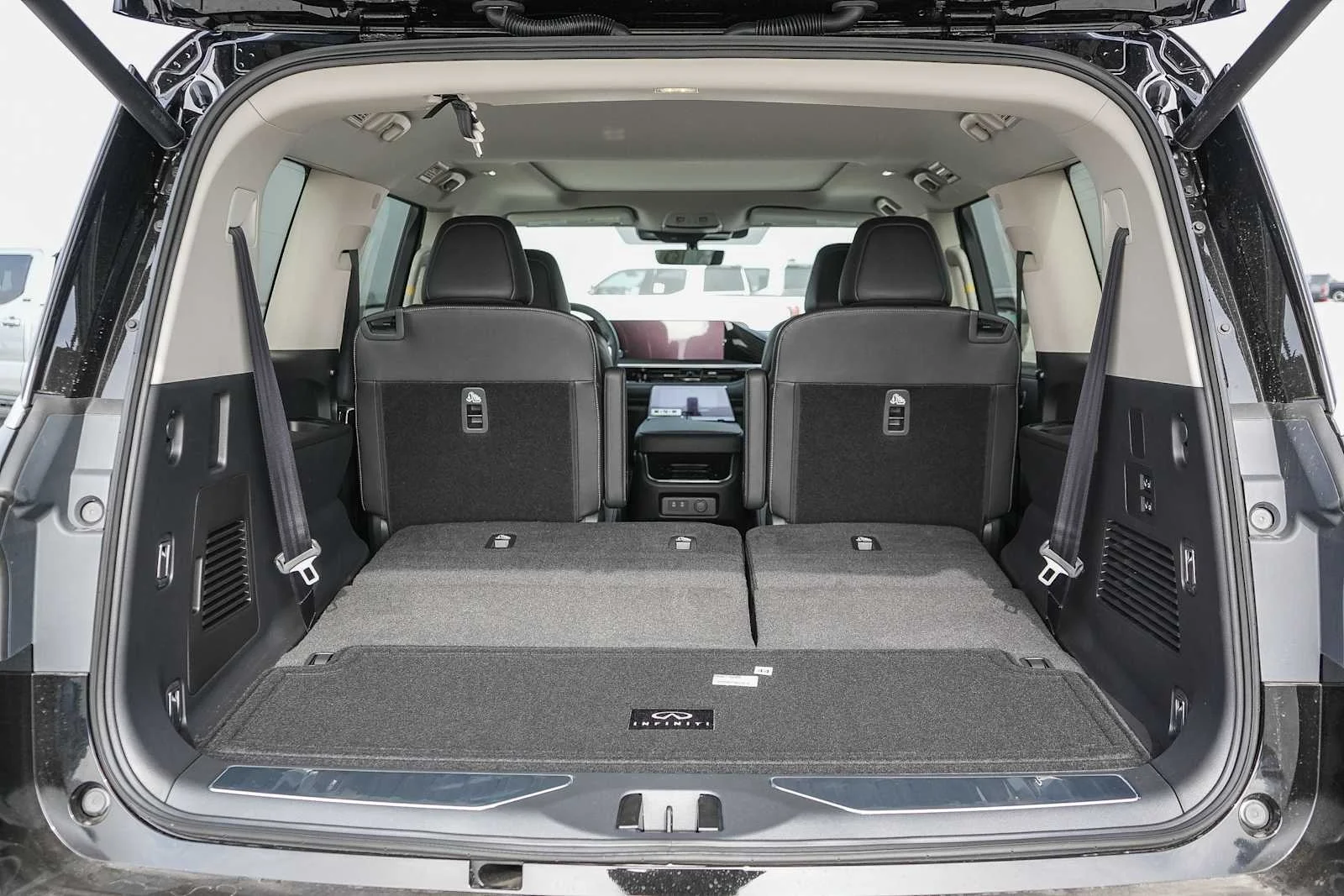 2026 INFINITI QX80 Pure - Photo 12