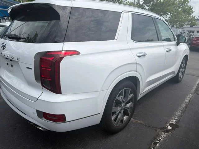 Used 2022 Hyper White Hyundai Limited image 11
