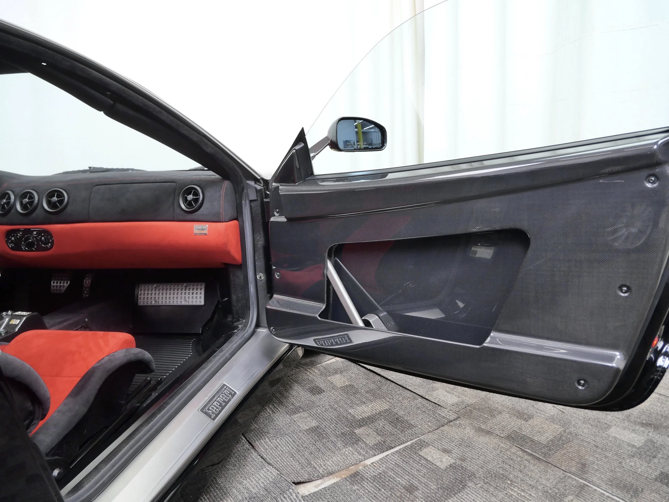 Used 2004 Nero Ferrari  image 12
