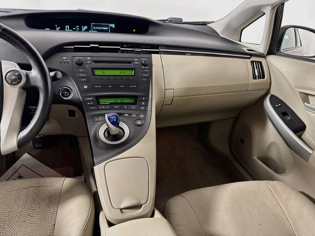 Used 2010 Red Toyota IV image 25
