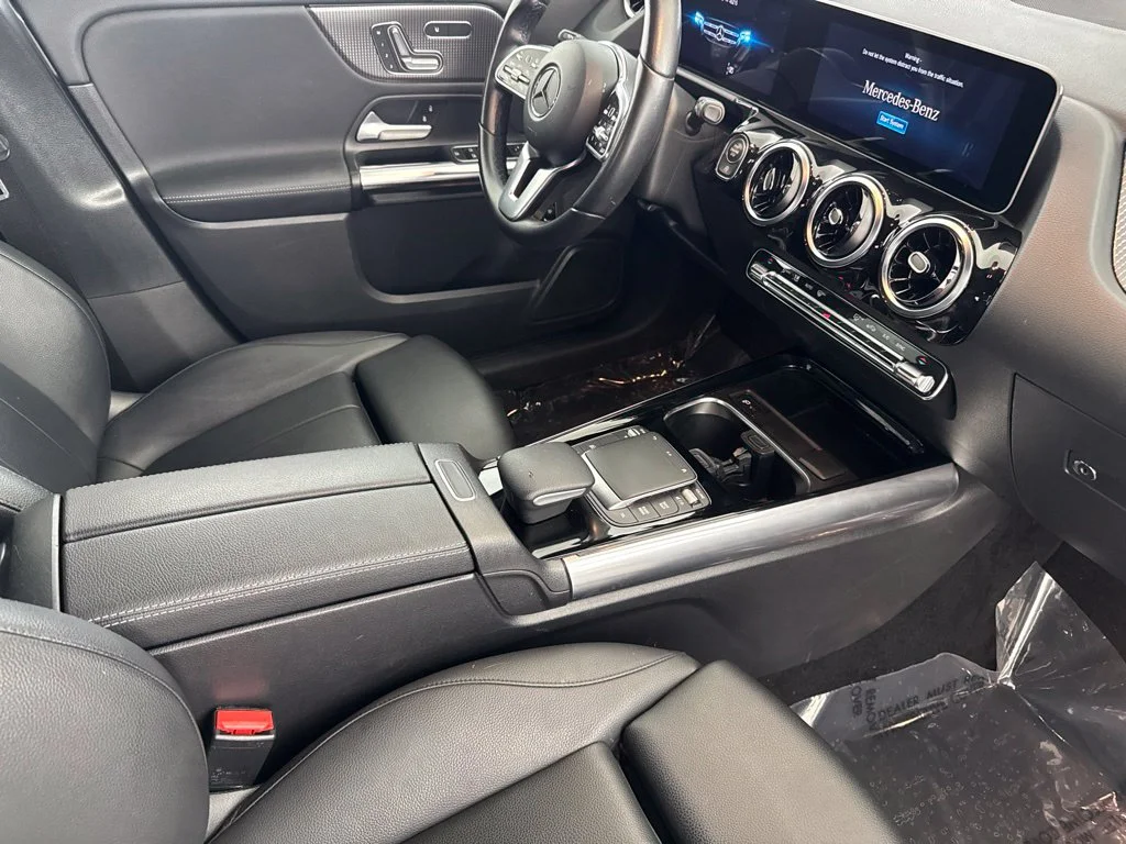 Used 2021  Mercedes-Benz GLA 250 image 23