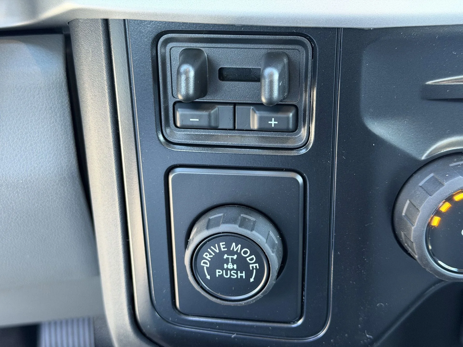 New 2026 Oxford White Ford F-250® XL image 8