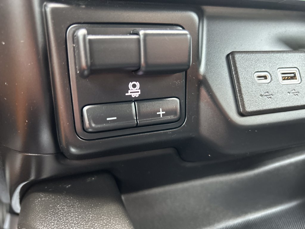 2020 Chevrolet Silverado 1500 RST - Photo 31