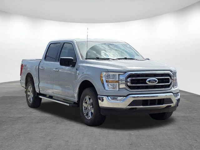 Certified Used 2023 Avalanche Ford XLT image 6