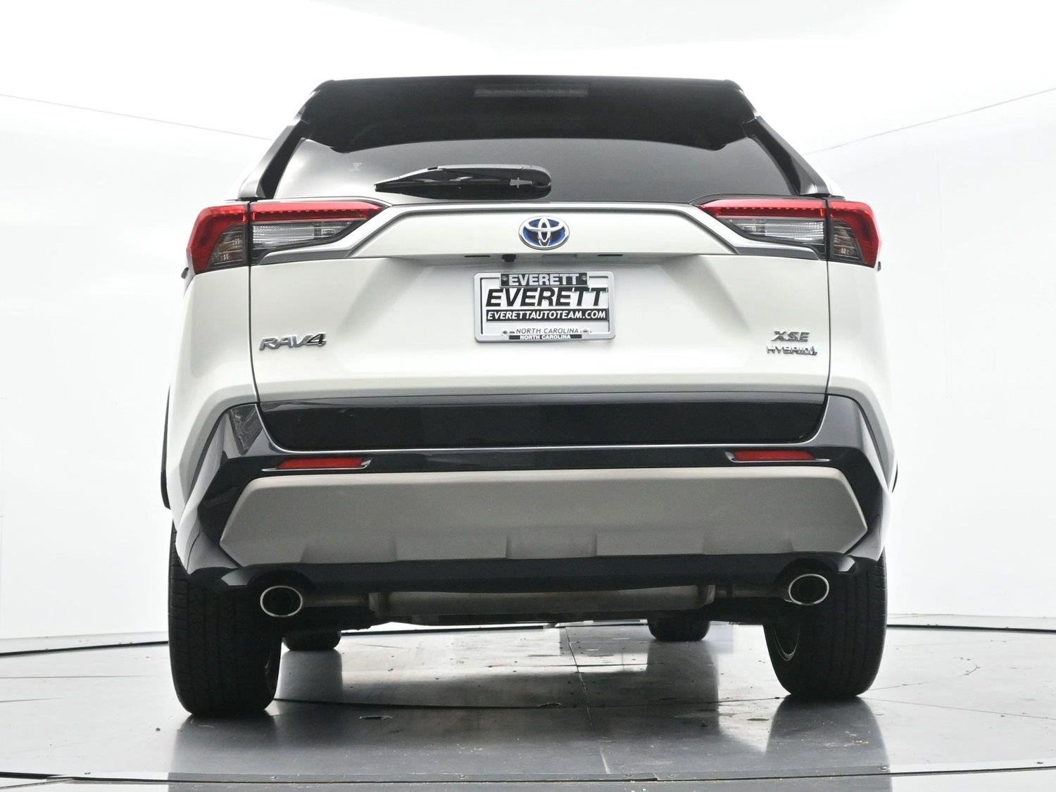 Used 2022  Toyota Hybrid XSE image 53