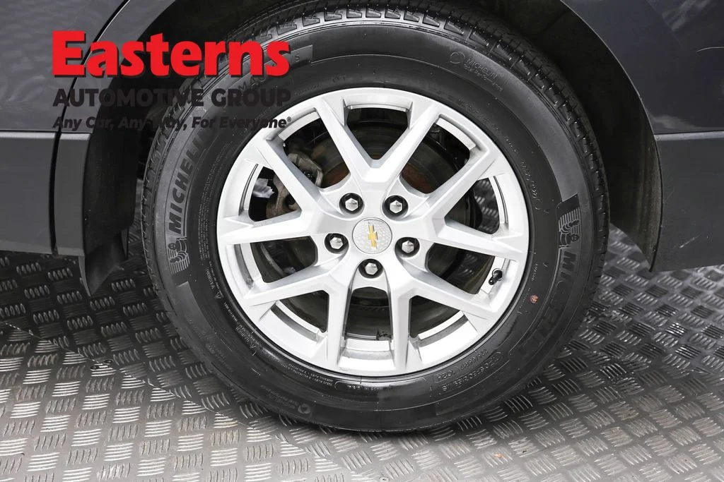 Used 2022 Gray Chevrolet LT image 8