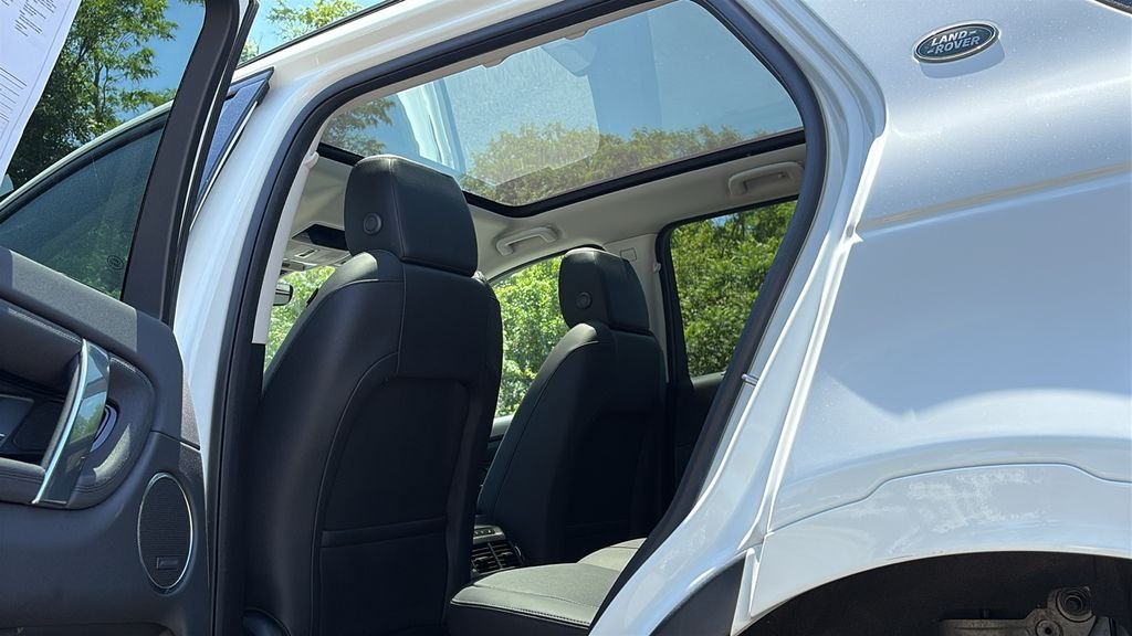 Certified Used 2025 White Land Rover S image 22
