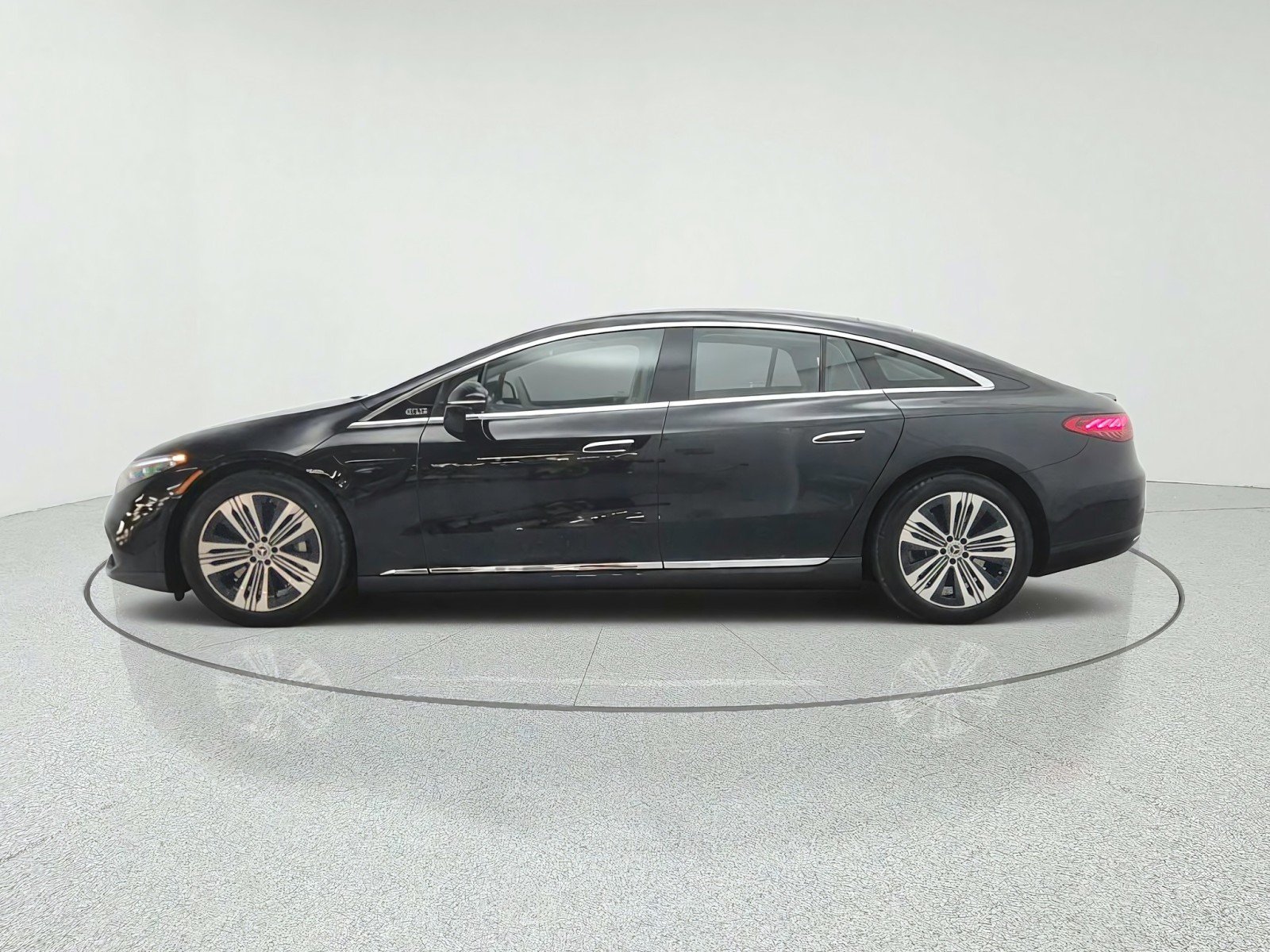 Certified Used 2024 Obsidian Black Metallic Mercedes-Benz EQS 450 4MATIC® Sedan image 8
