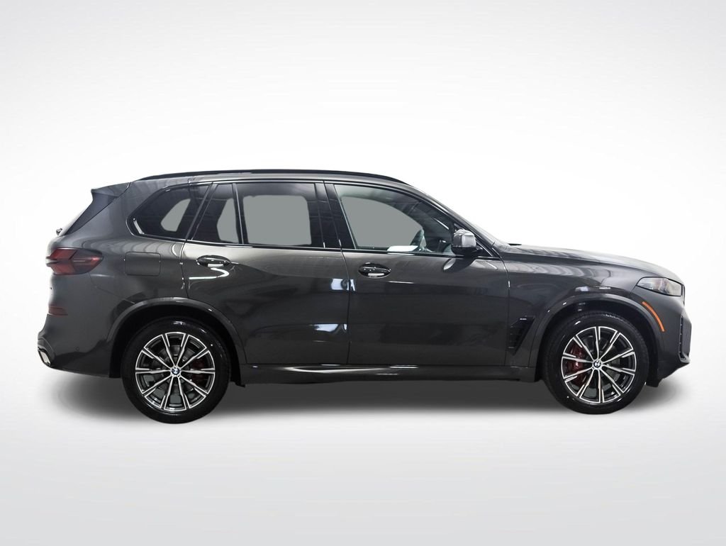 New 2026 Gray Metallic BMW xDrive40i image 6