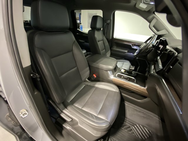 Used 2024 Slate Gray Metallic Chevrolet LT image 26