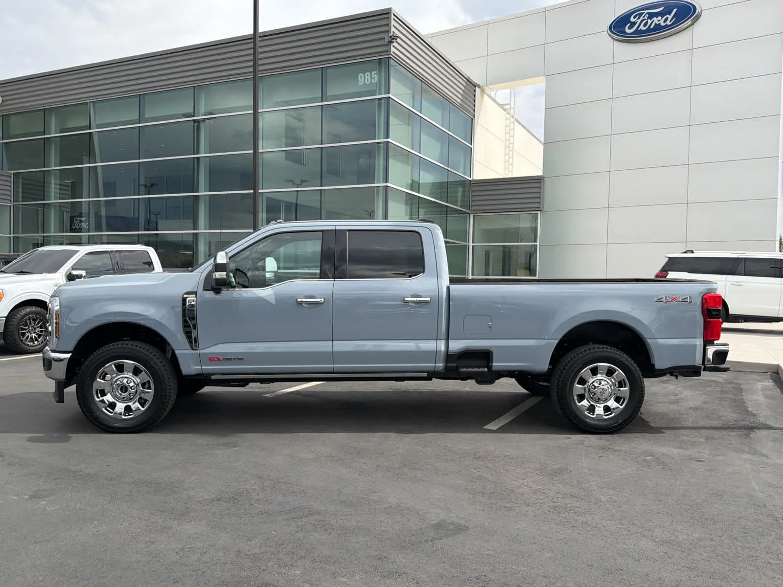 New 2026 Glacier Gray Metallic Tri-Coat Ford F-350® King Ranch® image 16